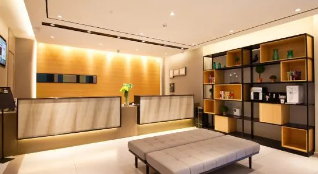 Home Inn UP Huayi Select Hotel (Changchun Jingyuecheng University Town Branch