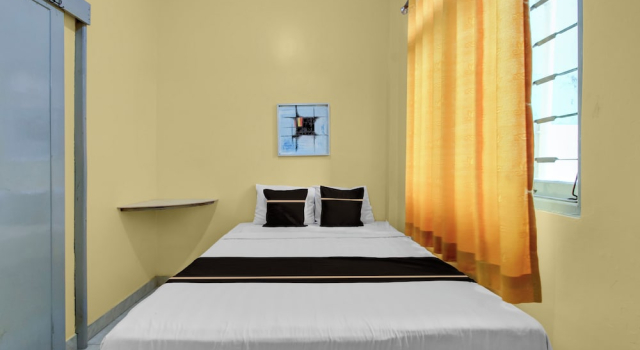 Трёхместный семейный люкс OYO 95136 Jec Plumbon Homestay Syariah