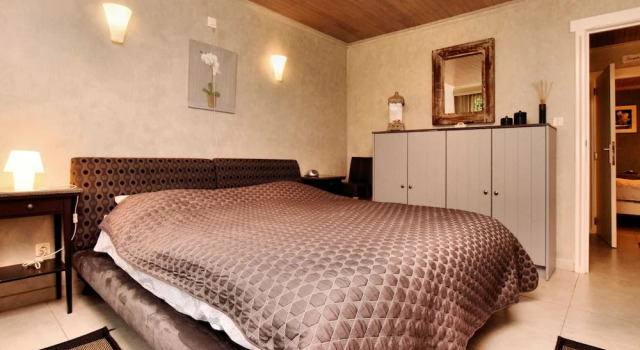 Коттедж Luxurious Holiday Home with Hot Tub & Sauna in Houffalize