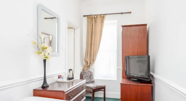 Standard cameră Abbey Lawn Hotel