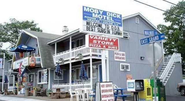 Moby Dick Motel, Buchen Sie Motel Hotels in New England mit Parkplatz, Parkplätze