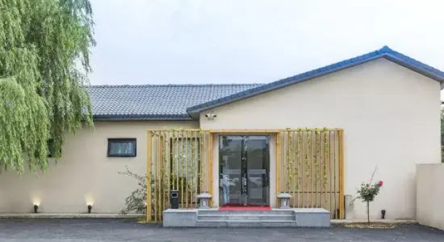 Liaoliaoxin Hot Spring Resort Hotel, Book Ferieresort Hoteller i Beijing Province med parkering, Parkering