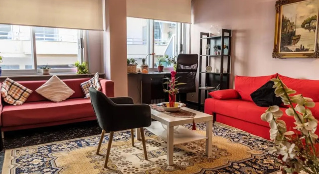 Апартаменты Cosy Downtown Apartment
