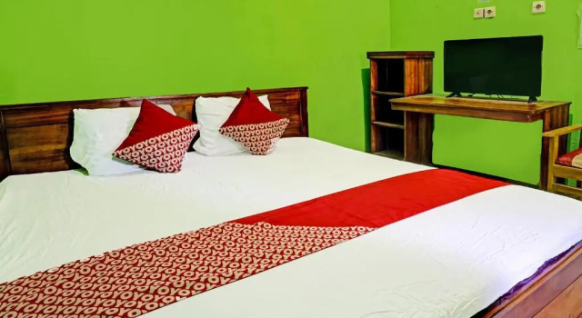 Hotel O Family Blitar, Book Hotel Hotels in East Java with Breakfast, Breakfasts