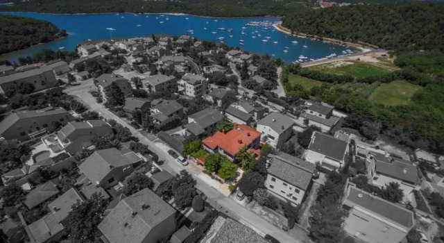 Студия Apartments MaVeRo