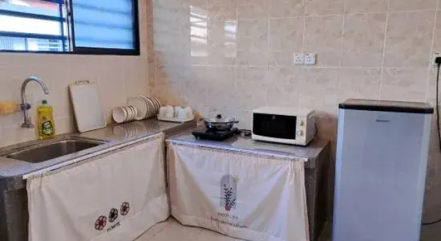 Cozy Homestay Ipoh - Near Station 18