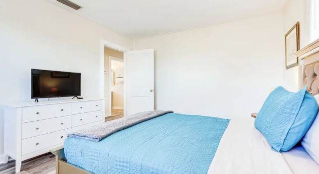 Quiet Grove Hill Cottage w/ Wraparound Deck!