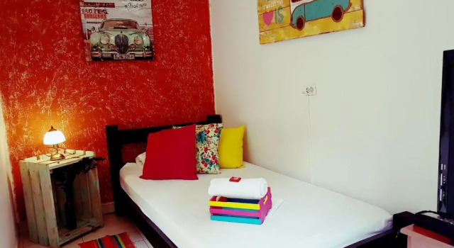 Standard single cameră Hostel Pelican Larry