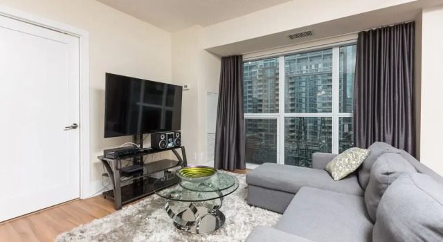 Applewood Suites - Front Street West, Забронировать Отель Отели Торонто 3 звезды, рядом с Canadian Imperial Bank of Commerce, 3*