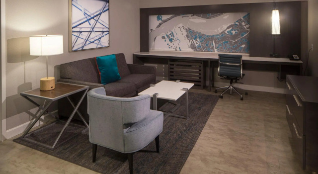 Двухместный люкс Hotel Indigo Harrisburg - Hershey by IHG