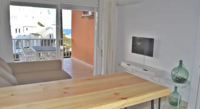 Апартаменты c 1 комнатой с балконом Apartment con vista al mar Montanar II