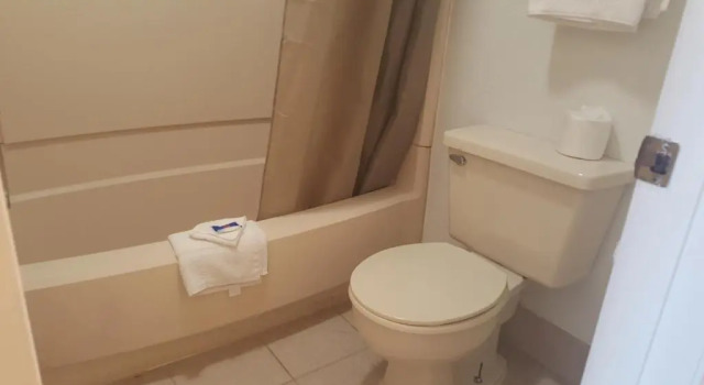 Четырёхместный номер Standard Motel 6-Columbus, OH - OSU