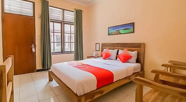 RedDoorz @ Pantai Pelabuhan Ratu 2, Rezervovat Hotel Pelabuhanratu West Java