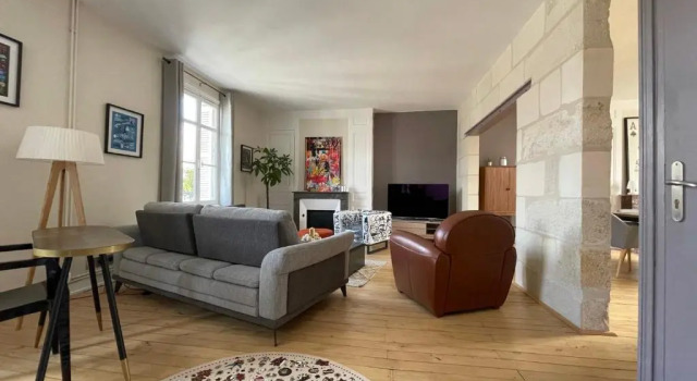 Апартаменты Superb duplex near the Halles de Tours
