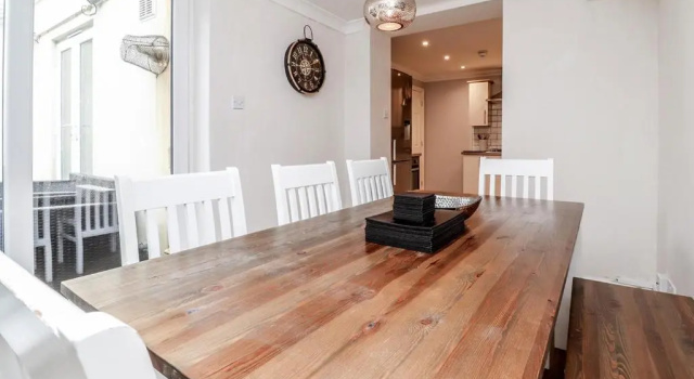 Апартаменты 3 Queens Gardens Sea View Apartment