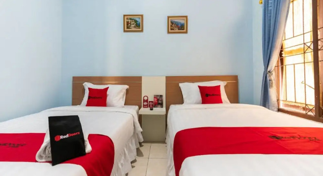 RedDoorz @ Pengayoman Panakkukang 3, Rezervați Pensiune Hoteluri în Sulawesi cu parcare, Parcare