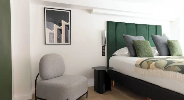 Authentic Apartment - 2br/6p - Place Pigalle, Забронировать Апартаменты/квартира Париж Иль-де-Франс, рядом с Гран Бульвар