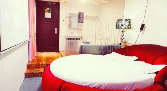 Jixiang Hotel (Nantong University Affiliated Hospital Branch)