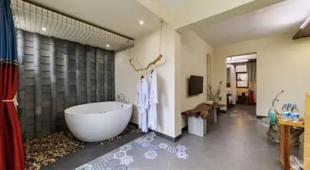 Кровать в общем номере Jianshui ancient city second flower inn
