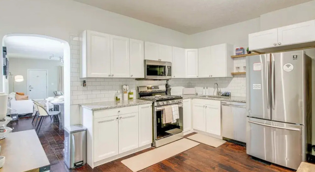 Коттедж 6 Mi to Ohio State: Walkable Home in S Columbus!