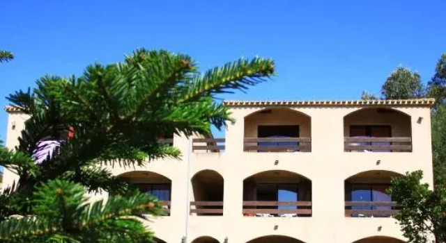 Residence. les Dauphins - 4 People Apartment, Beach 350 m, Near Ajaccio