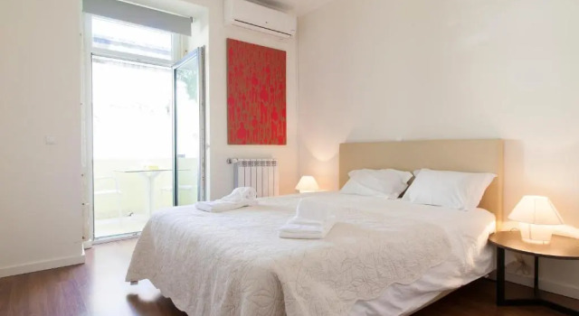 Апартаменты ALTIDO Stunning 3BR Apt with balcony, nearby Saldanha subway & IST