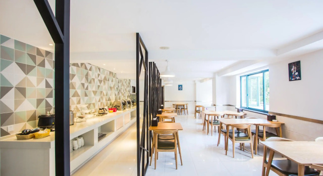 Elan Inn Jiaxing Zhongshan Dong Road BaBaiBan