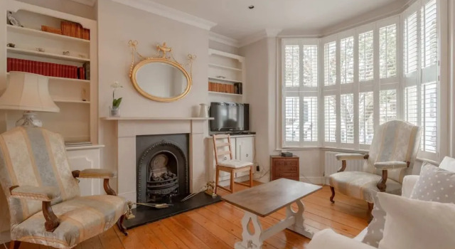 Charming Two Bedroom Home in West London
