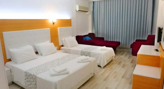 Семейный люкс с балконом Uğur Otel