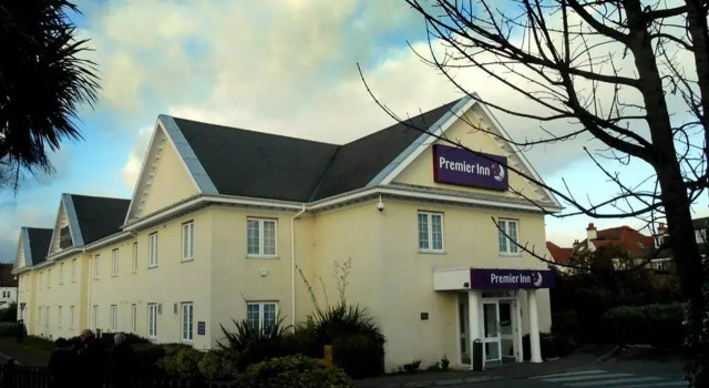 Premier Inn Southend-On-Sea - Thorpe Bay, Varaa Hotelli 3 tähden hotellit kohteessa Merseyside, 3*