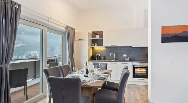 Cosy Apartment in Neukirchen am Großvenediger With Balcony, Rezerwuj Apartament Hotele w Salzburg z parkingiem, Parking