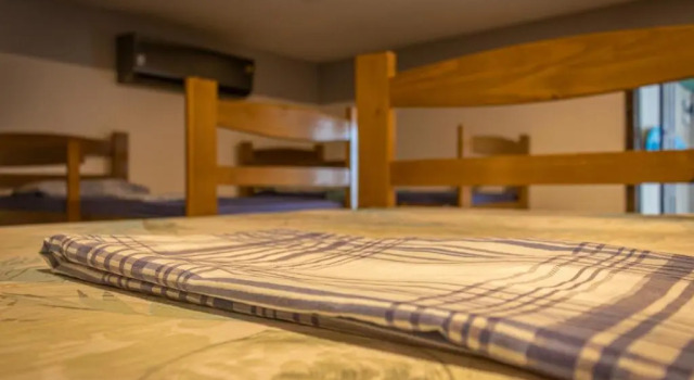 Кровать в общем номере Massambaba Hostel