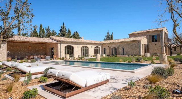 Villa Lovea in Saint-r My-de-provence, Забронировать Вилла Коттеджи Сен-Реми-де-Прованса, рядом с La Folie du Pain, Коттедж