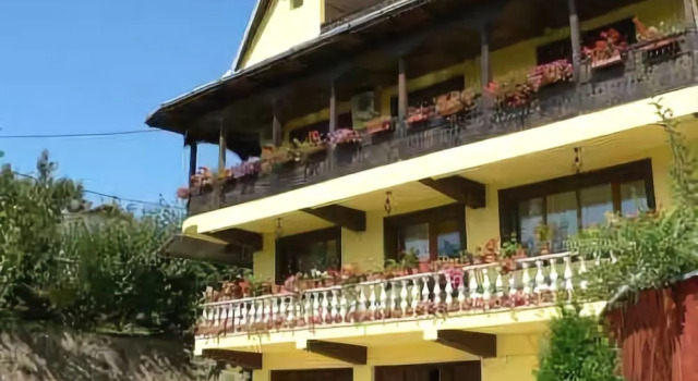 Garofita, Rezervasyon Otel Iasi Romanya