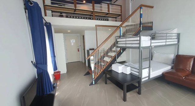 Семейный номер Standard Дуплекс с балконом и с видом на море The Beach Resort & Residence