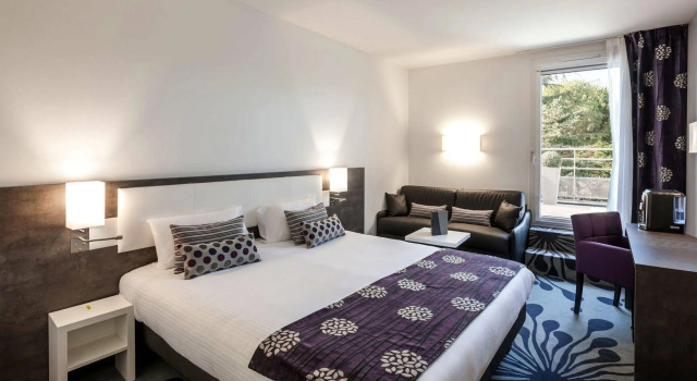 Logis Hotel Restaurant & SPA Au Comte dOrnon, Buchen Sie Resort Hotels in Graves mit Parkplatz, Parkplätze