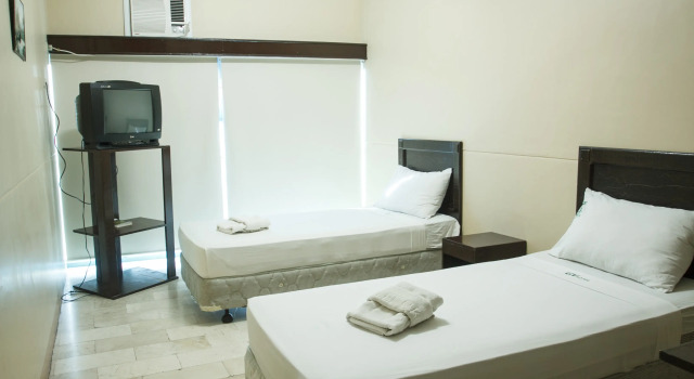 GV Hotel - Valencia, Забронировать Отель Недорогие отели Минданао, недорого