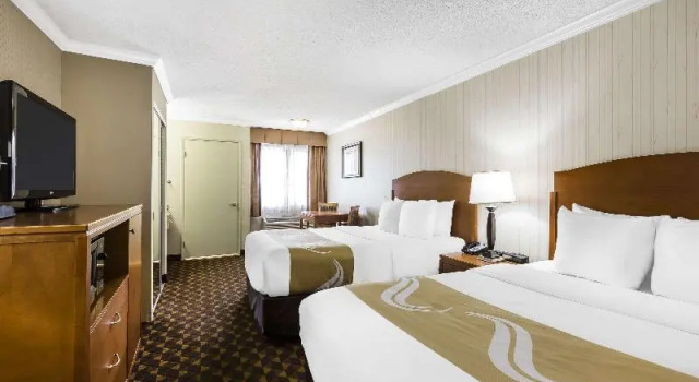 Номер Standard Quality Inn & Suites Los Angeles Airport - Stadium District