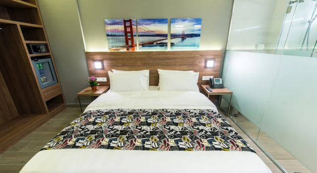 Номер Deluxe Caramel Boutique Hotel