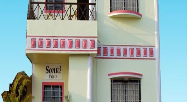 Shanti's Hotel Sonai