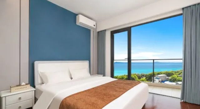 Люкс с 2 комнатами Hello • Hidden Retreat 180° Scenic Apartment (Sanya Bay Coconut Dream Corridor)