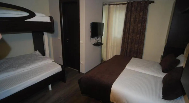 Четырёхместный номер Standard Hotel Town House