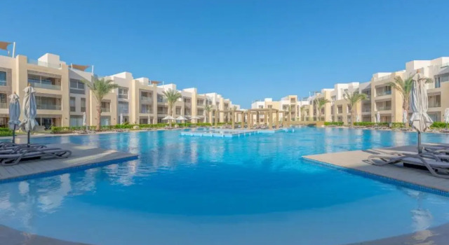 Mangroovy Stunning 3BR Ground Floor Pool & Beach, Prenota Appartamento Hotel a Mar Rosso con parcheggio, Parcheggio