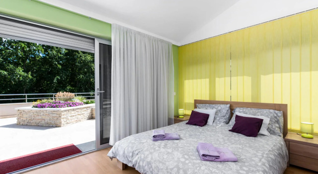 Fantasia in Barban with 4 bedrooms and 2 bathrooms, Book Hotel Barban Istria