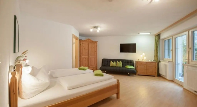 Апартаменты Ferienwohnungen Kröll - Appartements Viktoria und Landhaus Maria