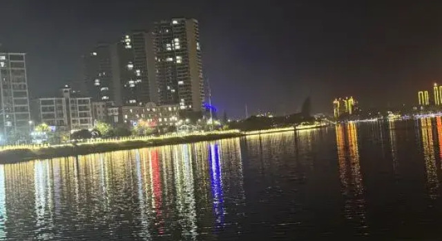 Lakeside Residence | Lakeside Scenery Elegant and Comfortable Leisure Homestay (Dongjiang)