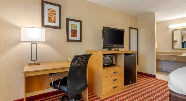 Двухместный номер Standard Quality Inn Exit 4