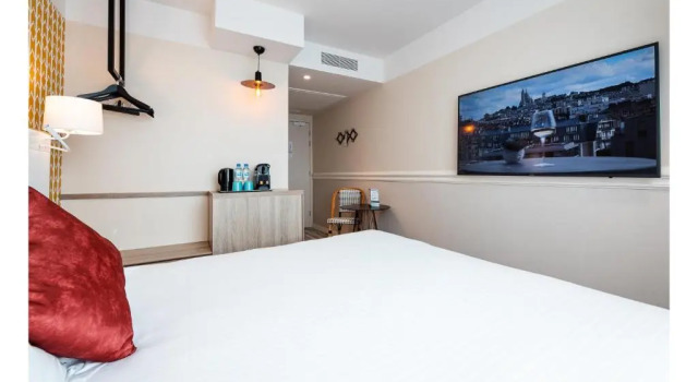Двухместный номер Premium The Originals Boutique, Hôtel Maison Montmartre Paris Les Puces