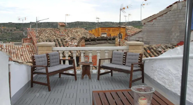 Вилла Circuito de Aragon. House up to 16 pax