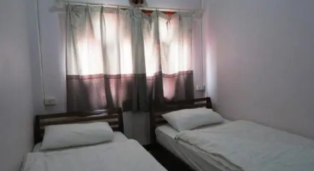 Kingmala Guesthouse, Rezerwuj Hotel Hotele w Luang Namtha z parkingiem, Parking